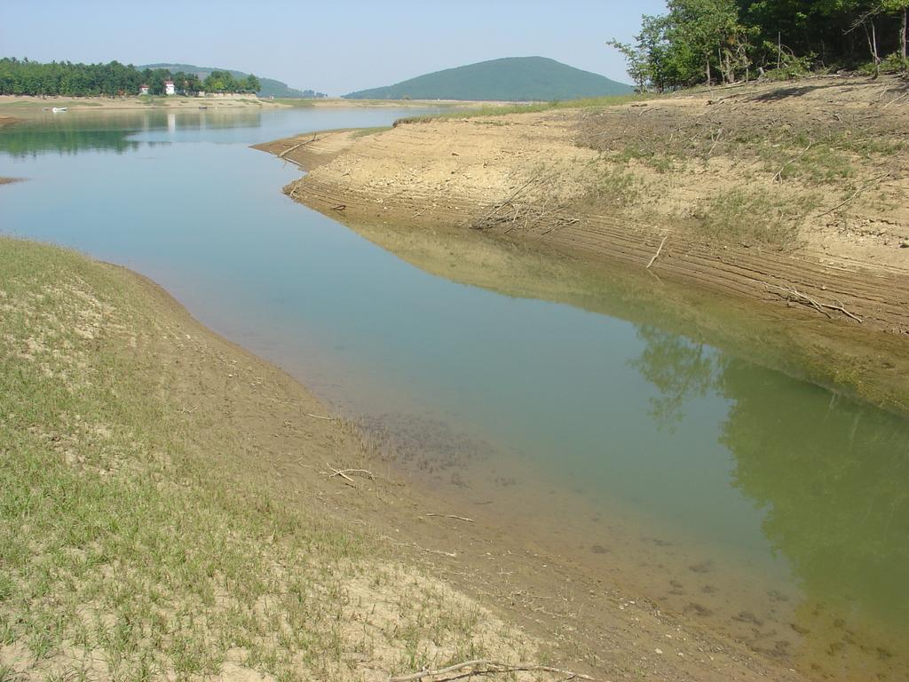 The Lake'S House Kryonerion Екстер'єр фото